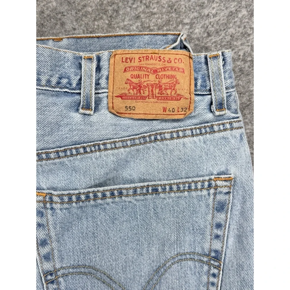 Levis 550 Relaxed Fit Blue Denim Jeans Mens 40 x 32 Straight Leg Mid Rise